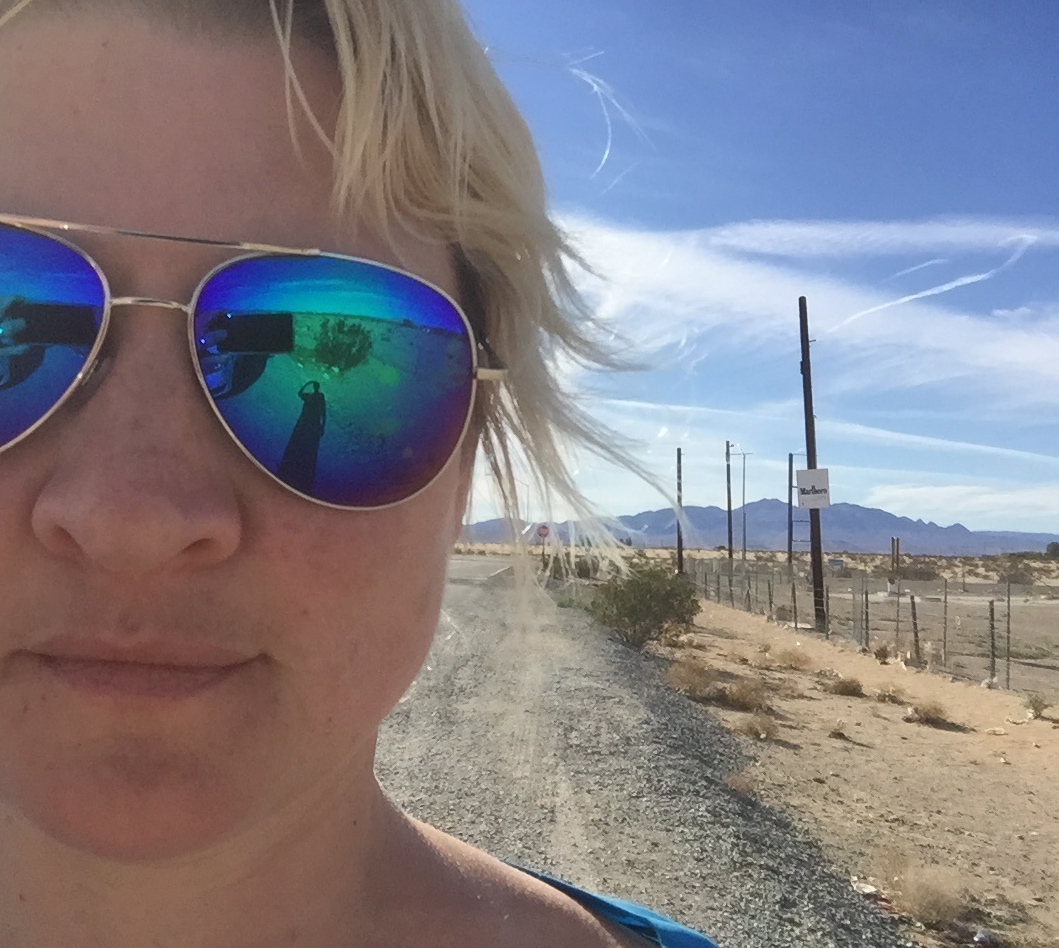m-desert-shade-selfie